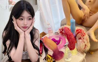 Dàn Sextoy Siêu Khủng Của Hot Girl Trung Quốc Để Thủ Dâm